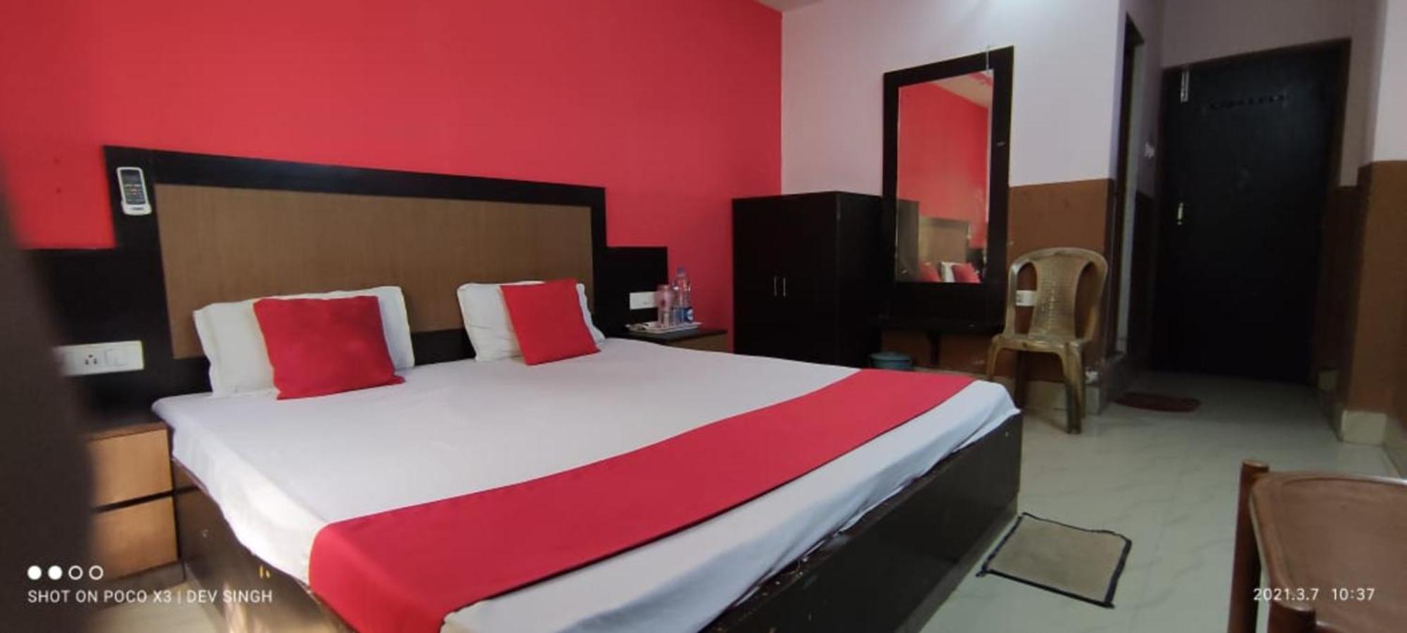 Hotel Samrat Palace Near Puri Sea Beach Best Choice Of Travellers By Morservices Extérieur photo