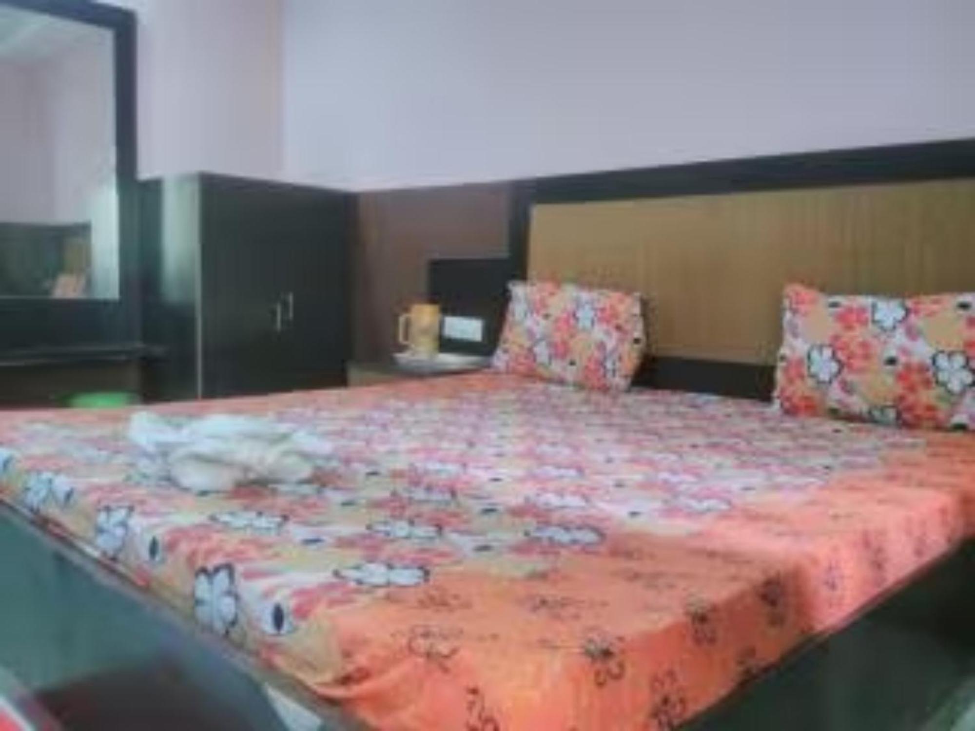 Hotel Samrat Palace Near Puri Sea Beach Best Choice Of Travellers By Morservices Extérieur photo